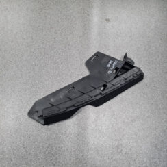 Priekšēja luktura kronšteins priekš VOLVO V70 2010