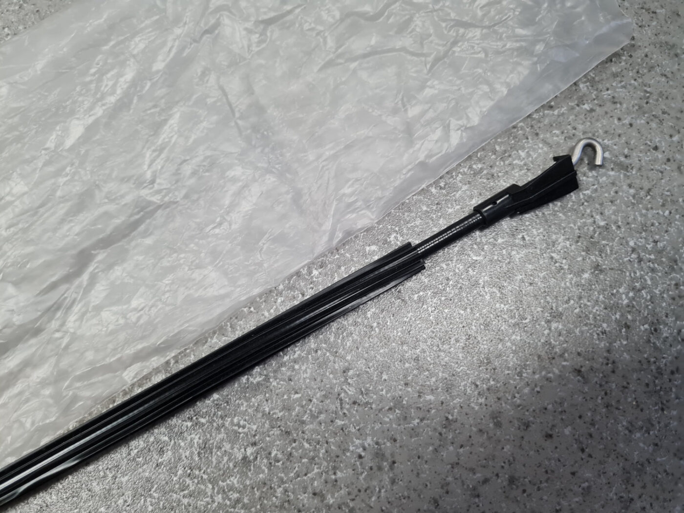 Durvju roktura trose priekš VW PASSAT B7 2011-2015