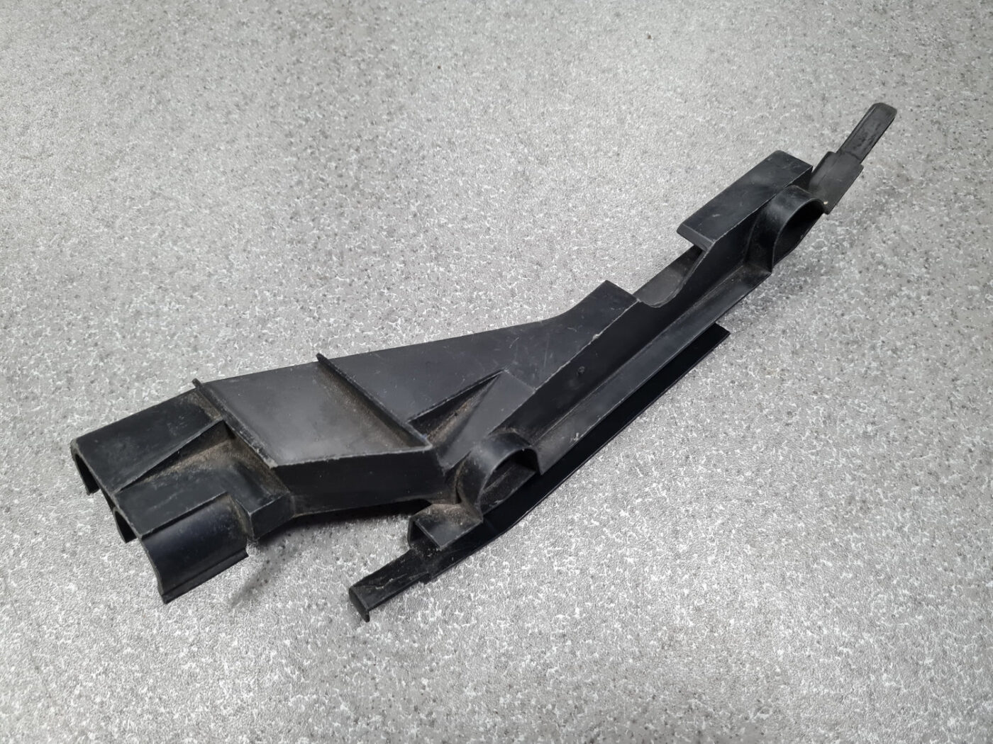 Dzinēja nodalījuma plastmasa priekš RENAULT ESPACE IV 2006 5 Dzinēja nodalījuma plastmasa priekš RENAULT ESPACE IV 2006