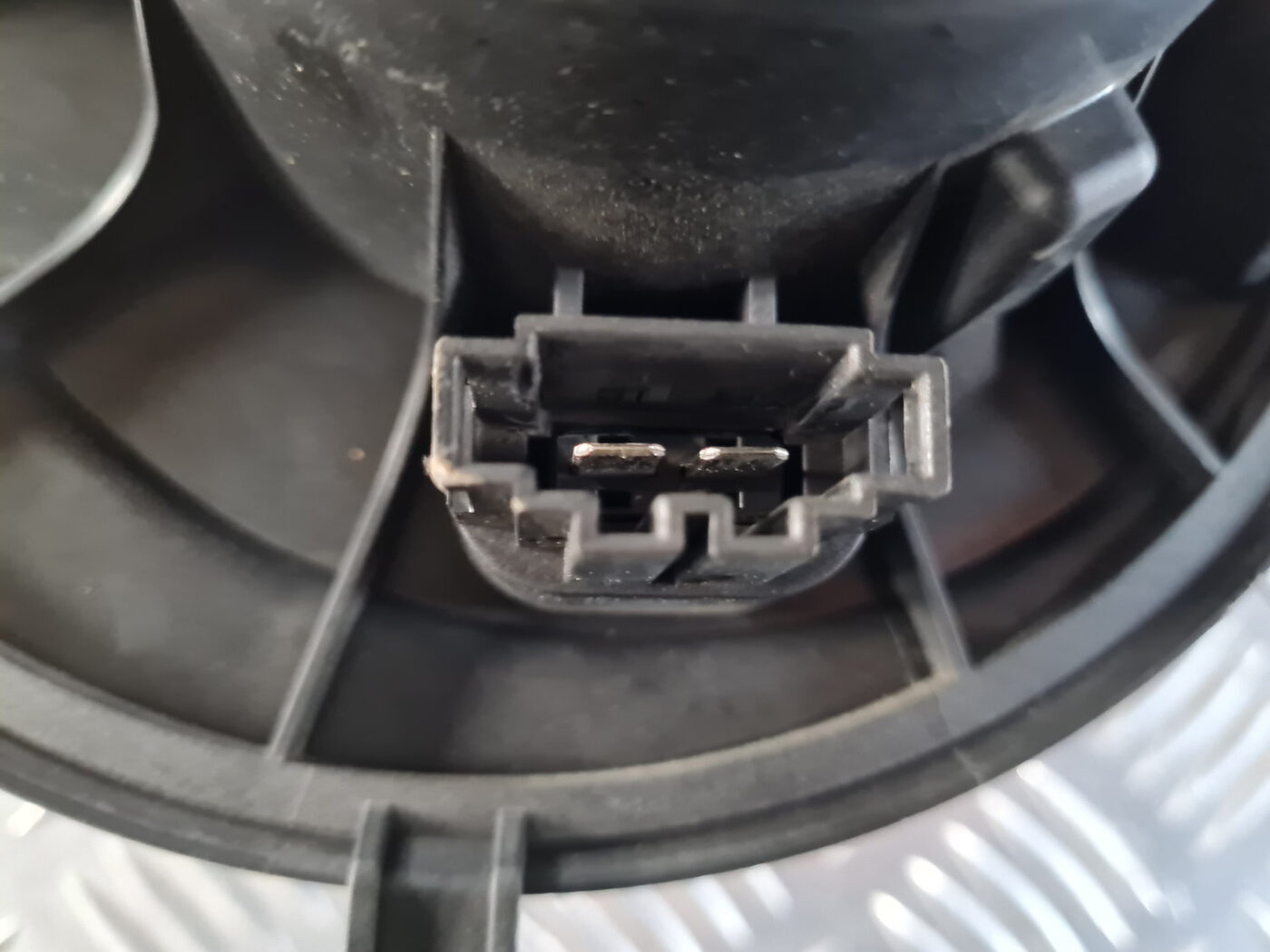 Salona ventilators priekš ŠKODA OCTAVIA 2007 4 Salona ventilators priekš ŠKODA OCTAVIA 2007