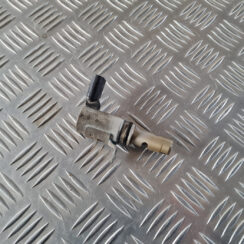 Sadales vārpsta elektromagnētiskais vārsts (Ieplūdes) priekš ŠKODA OCTAVIA 2007