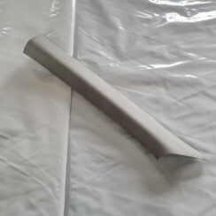 Priekšējas salona statnes apdare priekš ŠKODA OCTAVIA 2007