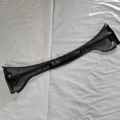 Vējstikla uzlikas (deflektora) režģis priekš ŠKODA OCTAVIA 2007