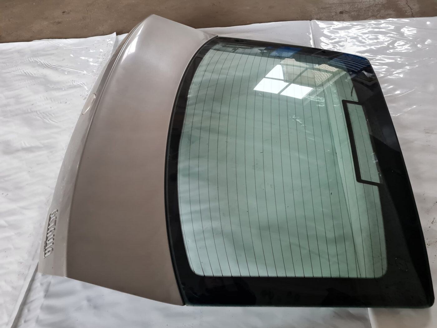 Bagāžnieka vāks priekš ŠKODA OCTAVIA 2007