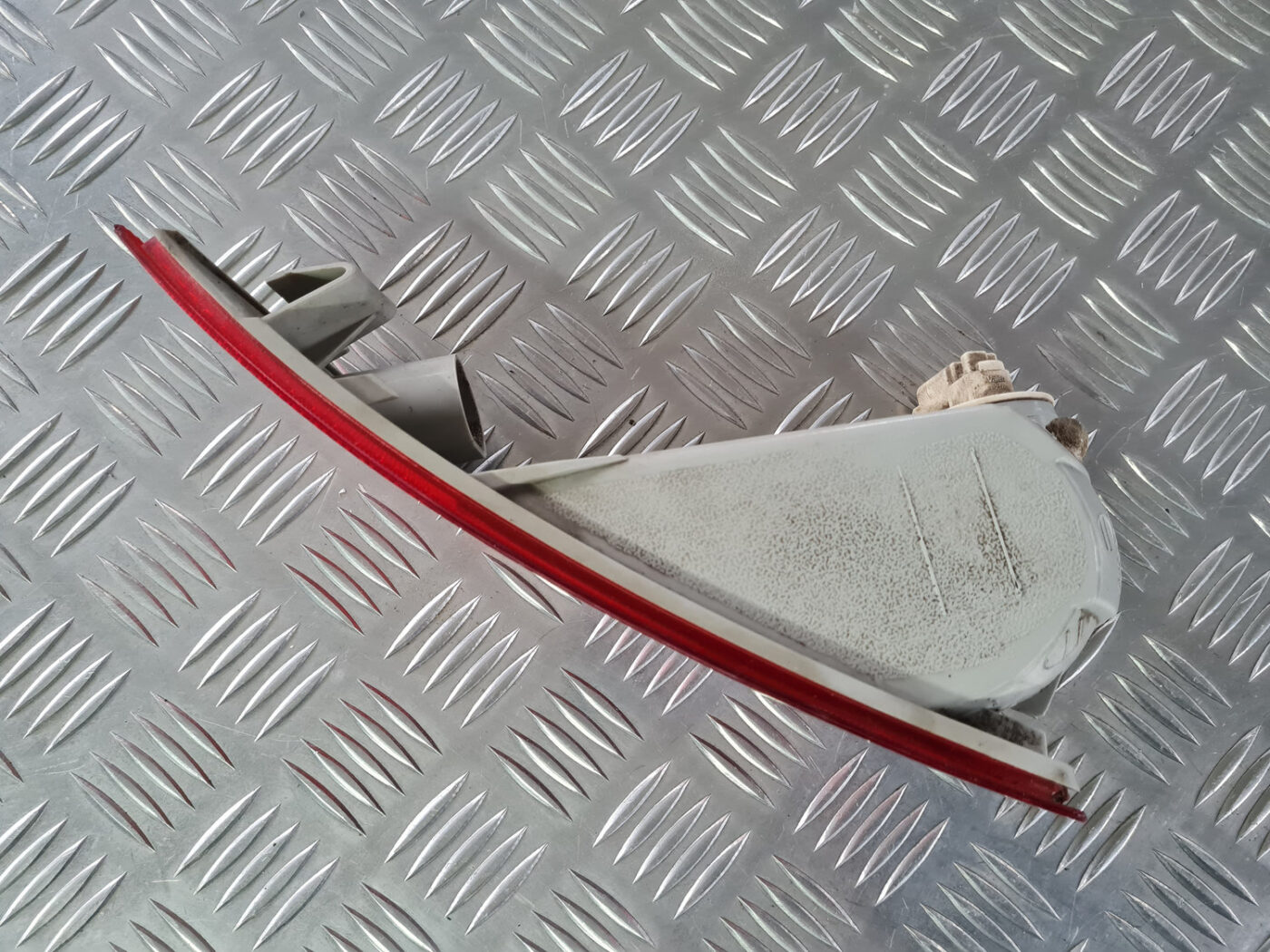 Miglas lukturis aizmugurē labā pusē priekš VOLVO XC 60 2009