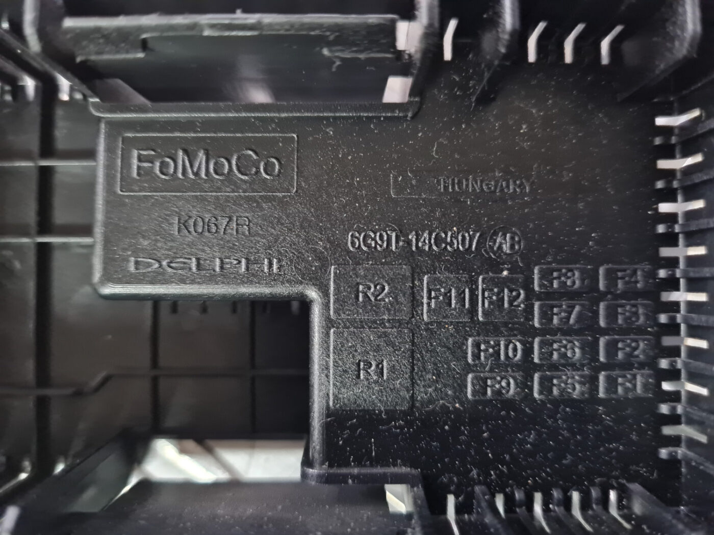 Drošinātāju kārbas korpusa vāks priekš VOLVO XC 60 2009