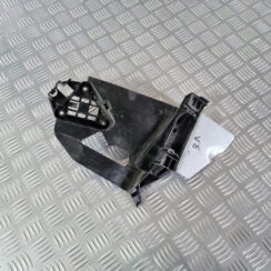 Durvju roktura iekšējais stiprinājums priekš VOLVO XC 60 2009