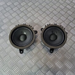 Durvju skaļrunis, apakšā priekš VOLVO XC 60 2009