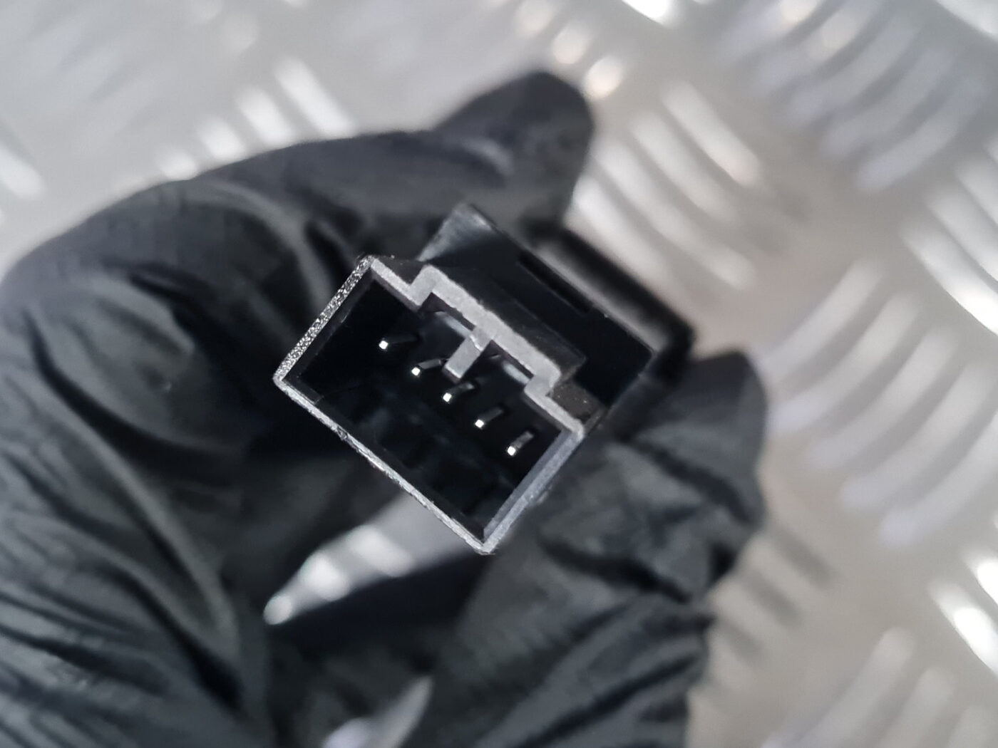 Trauksmes poga priekš VOLVO XC 60 2009 3 Trauksmes poga priekš VOLVO XC 60 2009