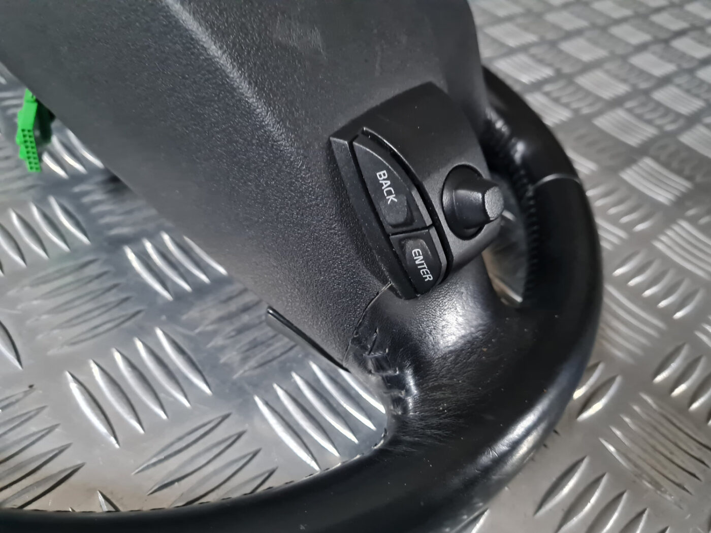 Stūre priekš VOLVO XC 60 2009 9 Stūre priekš VOLVO XC 60 2009