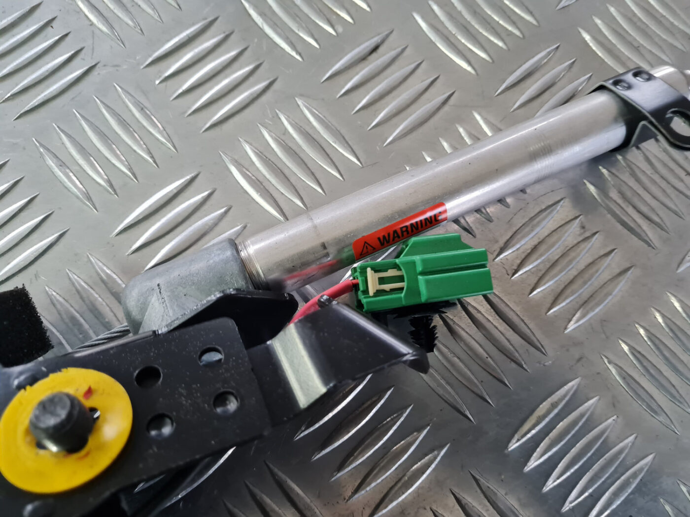 Priekšējā labā drošības josta priekš VOLVO XC 60 2009 6 Priekšējā labā drošības josta priekš VOLVO XC 60 2009