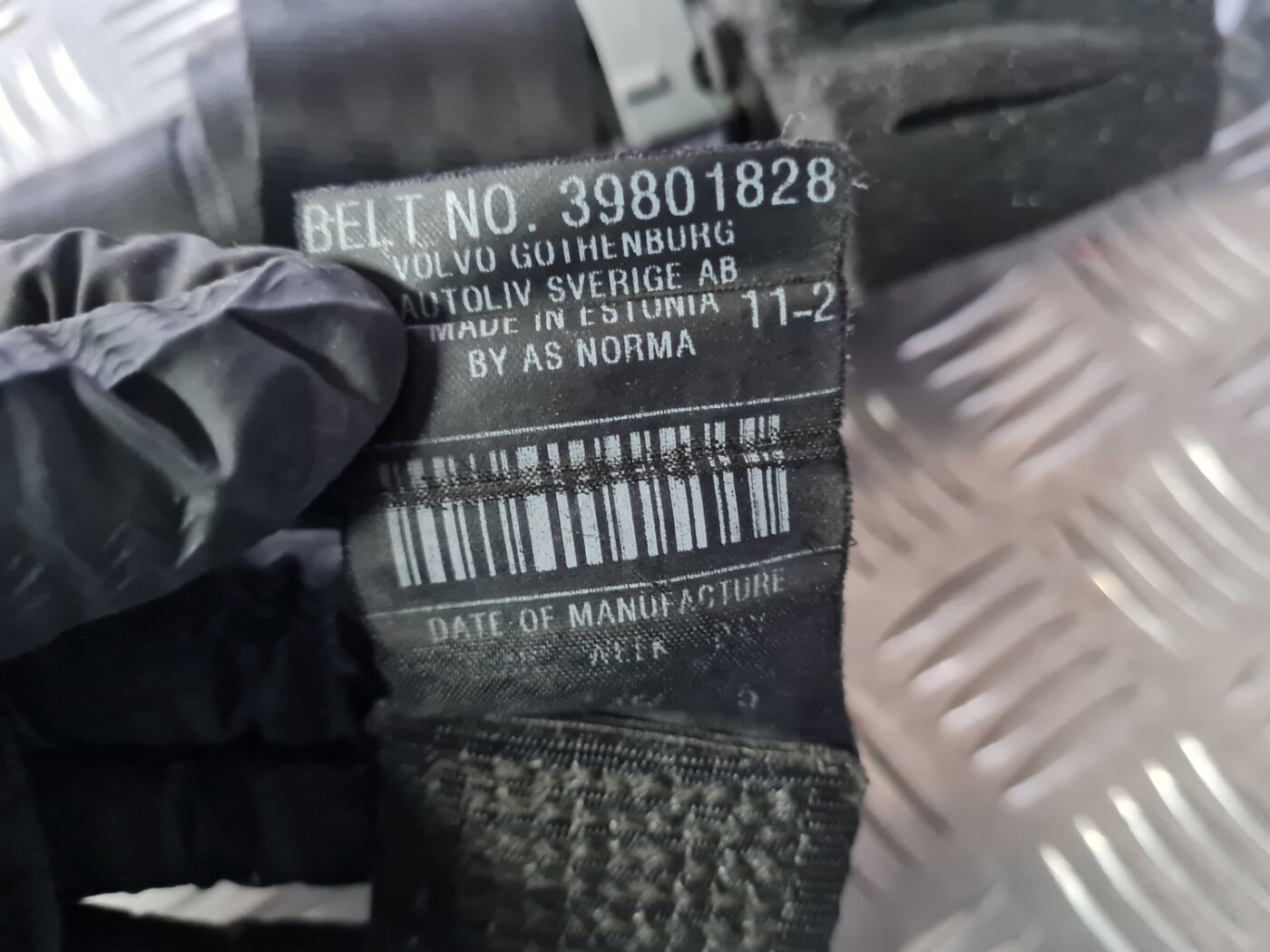 Priekšējā labā drošības josta priekš VOLVO XC 60 2009 5 Priekšējā labā drošības josta priekš VOLVO XC 60 2009