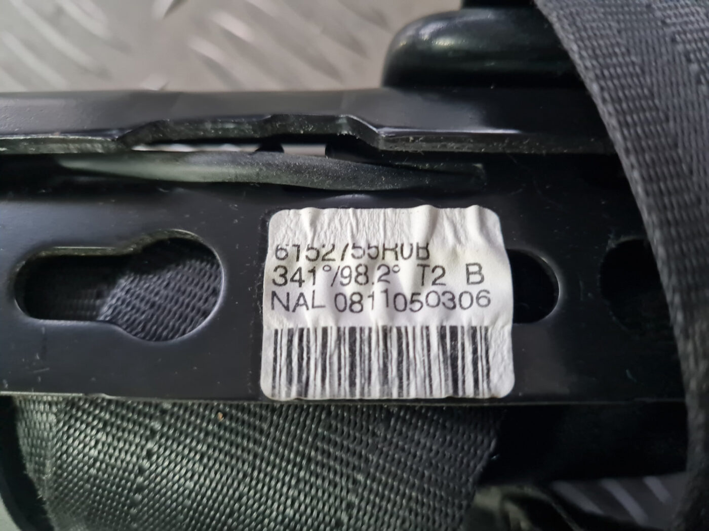 Priekšējā labā drošības josta priekš VOLVO XC 60 2009 4 Priekšējā labā drošības josta priekš VOLVO XC 60 2009