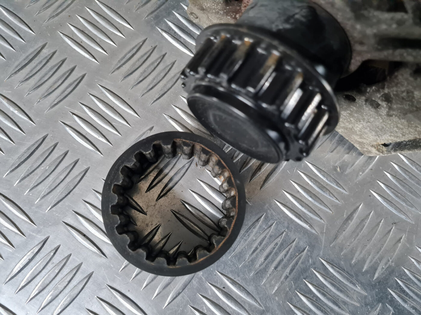 Ģenerators priekš VOLVO XC 60 2009