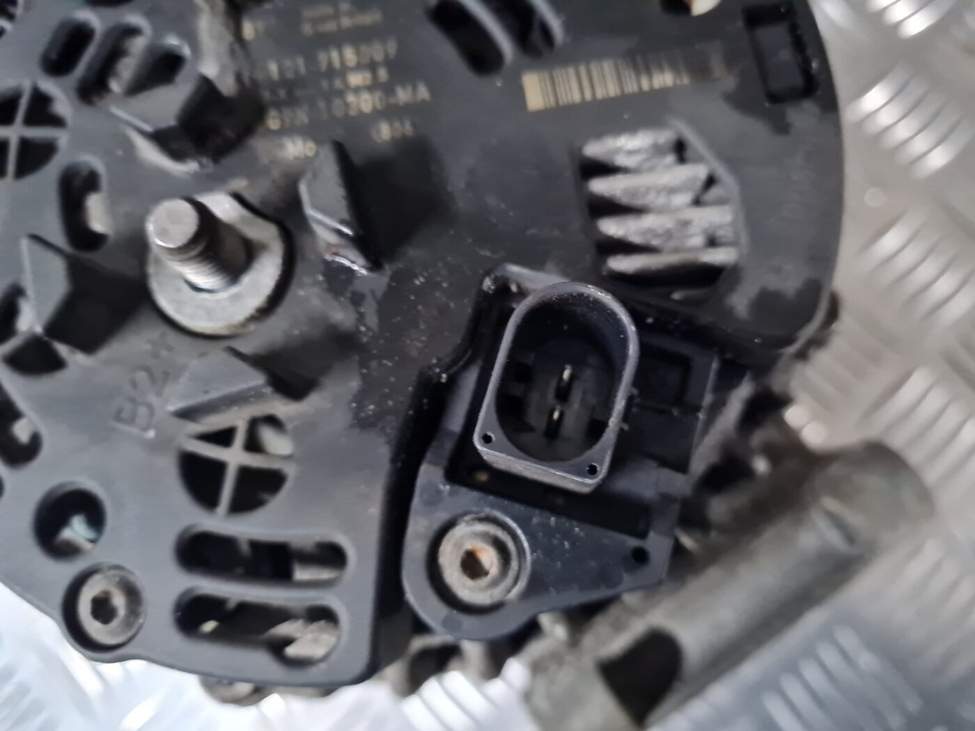 Ģenerators priekš VOLVO XC 60 2009