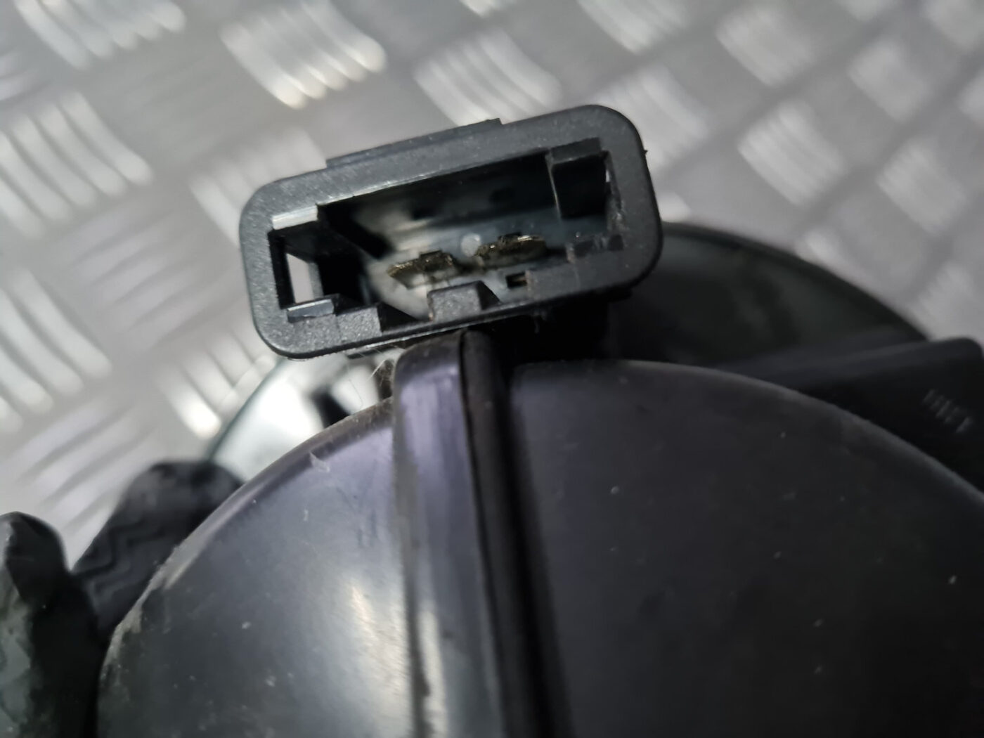 Salona ventilators priekš VOLVO XC 60 2009 6 Salona ventilators priekš VOLVO XC 60 2009