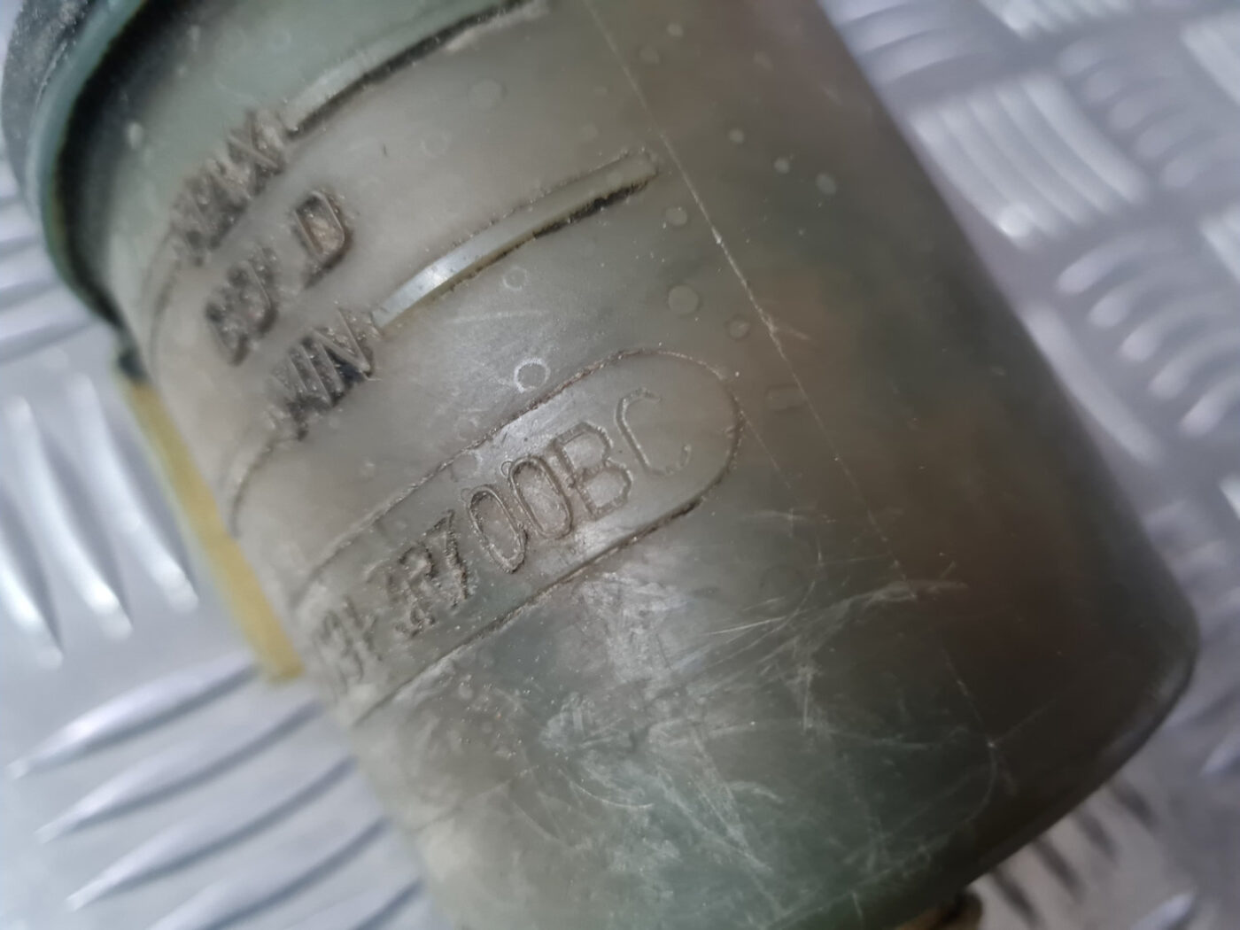 Stūres pastiprinātāja tvertne priekš VOLVO XC 60 2009 5 Stūres pastiprinātāja tvertne priekš VOLVO XC 60 2009