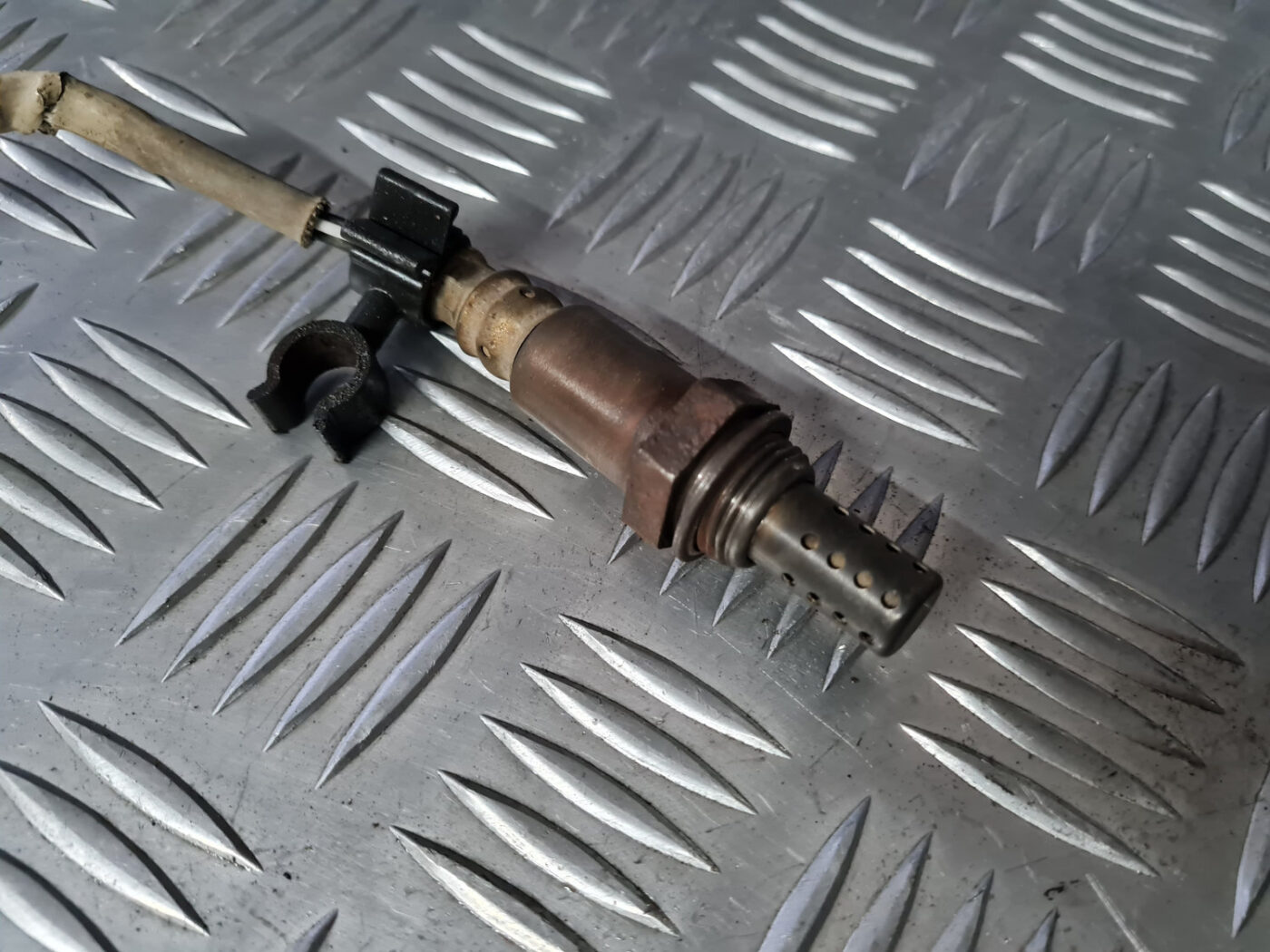 Lambda zonde priekš VOLVO XC 60 2009 6 Lambda zonde priekš VOLVO XC 60 2009