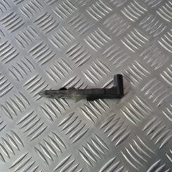 Priekšēja luktura kronšteins priekš VOLVO XC 60 2009