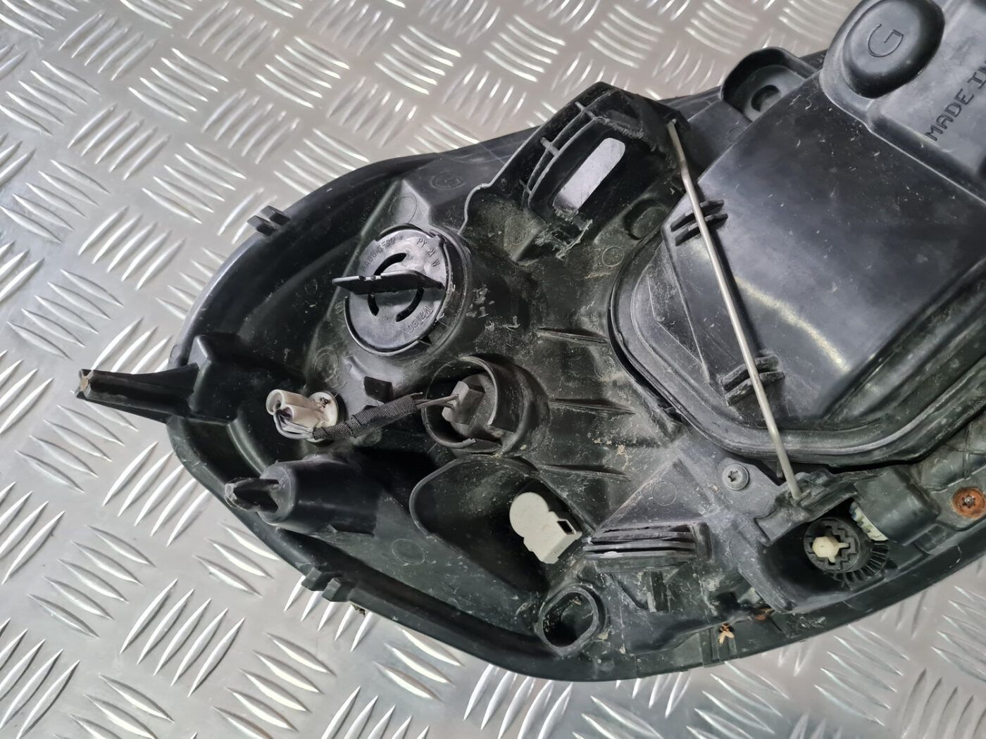 Priekšējais kreisais lukturis priekš VOLVO XC 60 2009 5 Priekšējais kreisais lukturis priekš VOLVO XC 60 2009