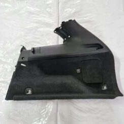 Bagāžnieka nodalījuma sānu apdare priekš VOLVO XC 60 2009