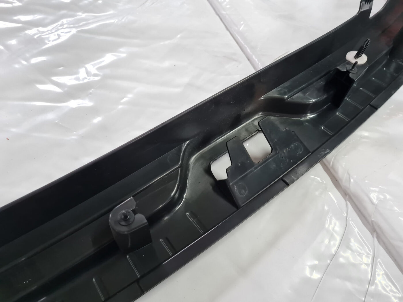 Bagažnieka nodalījuma sliekšņa uzlika priekš VOLVO XC 60 2009