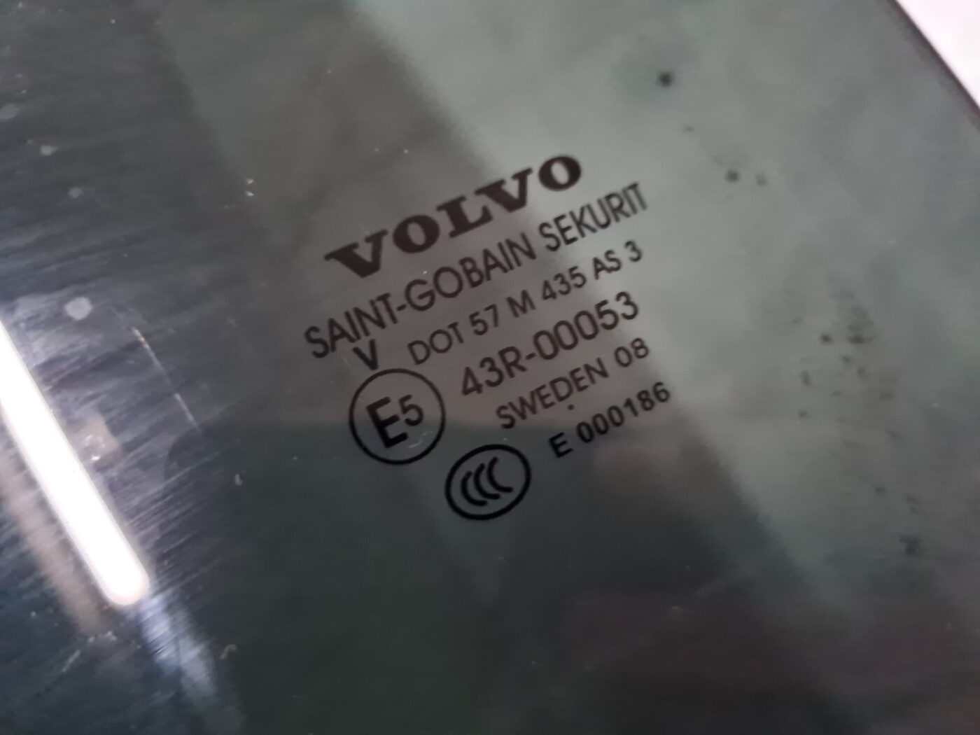 Aizmugurējo labo durvju stikls priekš VOLVO XC 60 2009 2 Aizmugurējo labo durvju stikls priekš VOLVO XC 60 2009