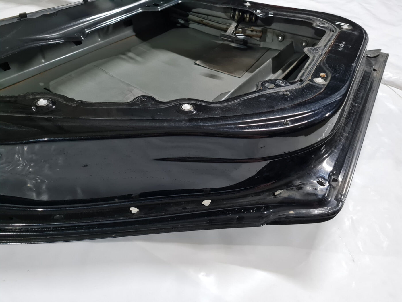 Aizmugurējās kreisās durvis priekš VOLVO XC 60 2009