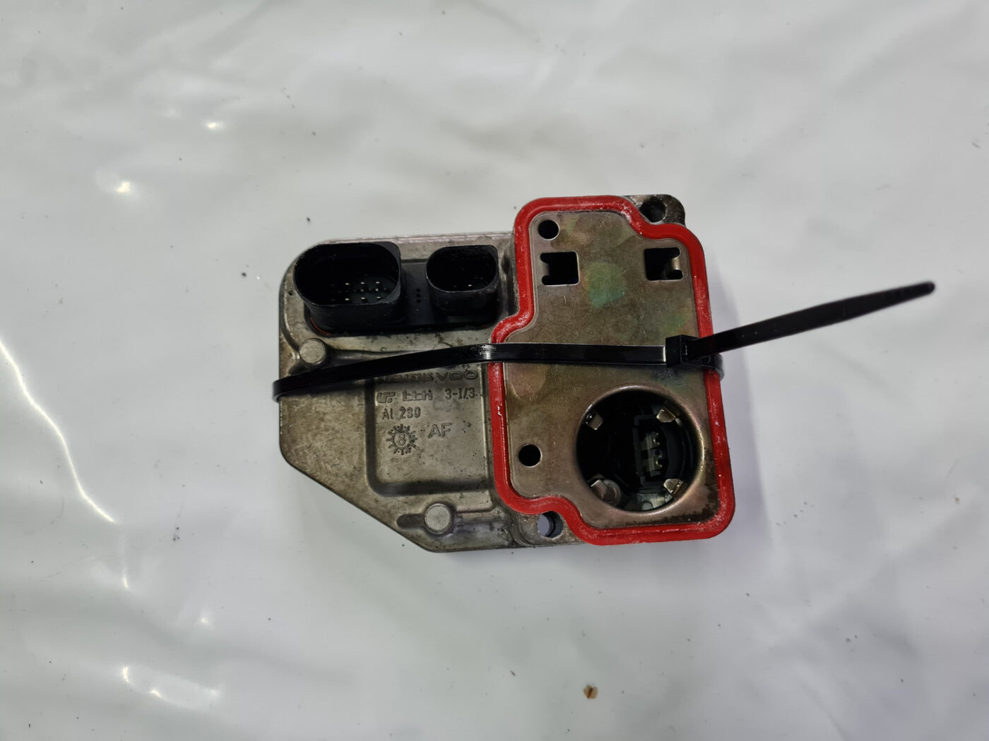 Aizmugures reduktora vadības bloks Haldex priekš VOLVO XC 60 2009 1 Aizmugures reduktora vadības bloks Haldex priekš VOLVO XC 60 2009