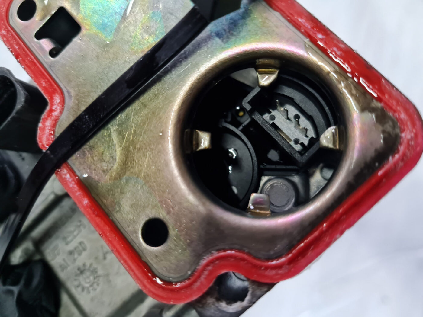 Aizmugures reduktora vadības bloks Haldex priekš VOLVO XC 60 2009 5 Aizmugures reduktora vadības bloks Haldex priekš VOLVO XC 60 2009