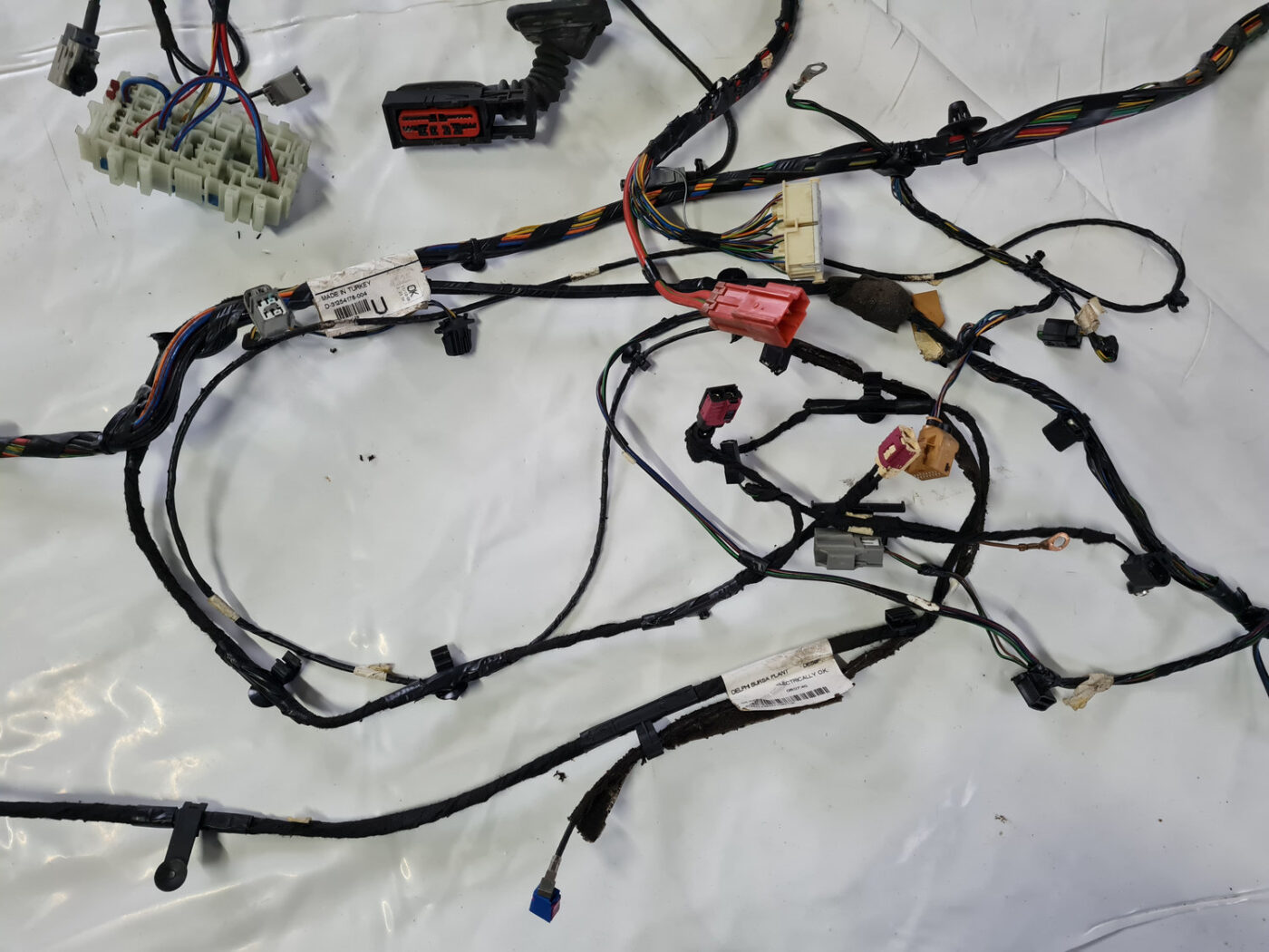 Salona galvenā elektroinstalācija (pīta) priekš VOLVO XC 60 2009