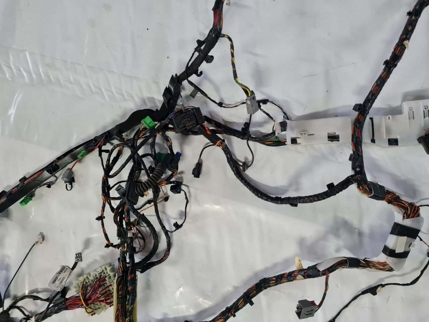 Salona galvenā elektroinstalācija (pīta) priekš VOLVO XC 60 2009