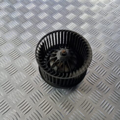 Salona ventilators priekš VOLVO C30 2009