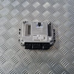 Dzinēja vadības bloks priekš VOLVO C30 2009