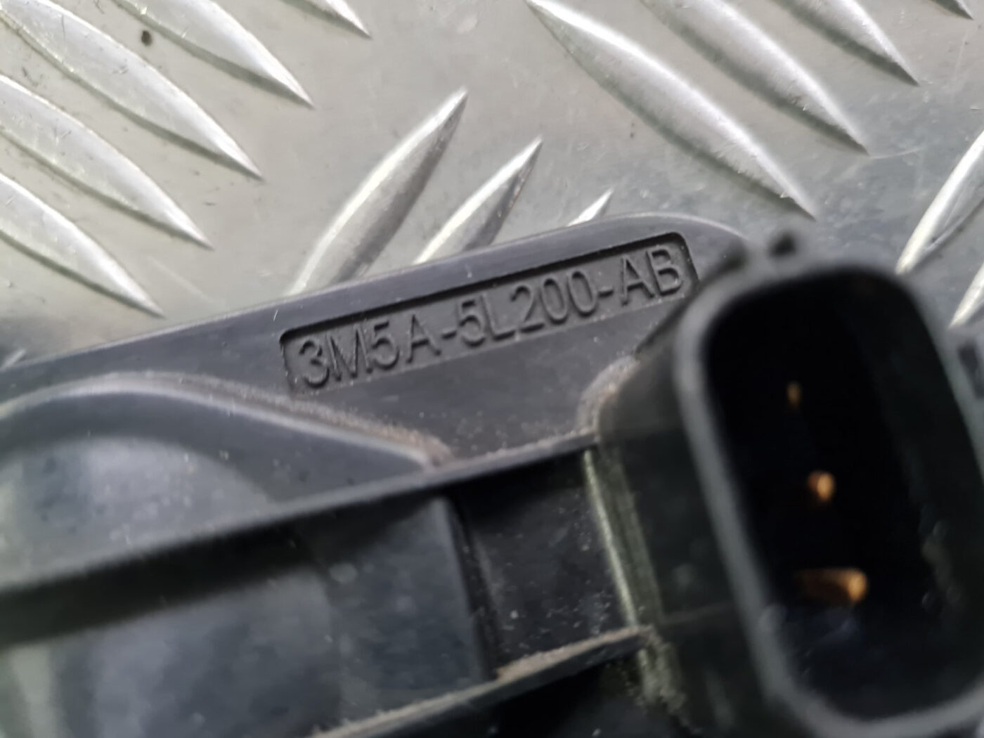 Izplūdes gāzu spiediena sensors priekš VOLVO C30 2009