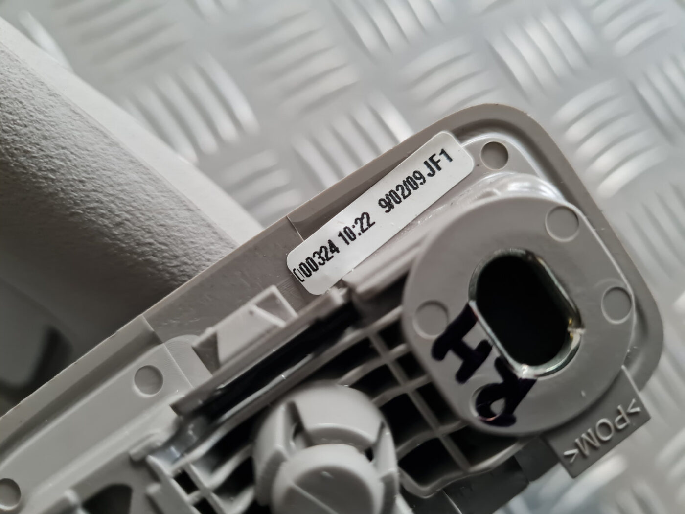 Saules aizsargs priekš VOLVO C30 2009 4 Saules aizsargs priekš VOLVO C30 2009