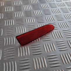 Aizmugurējais atstarotājs priekš VOLVO C30 2009