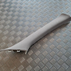 Priekšējas salona statnes apdare priekš VOLVO C30 2009