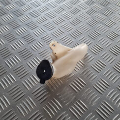 Mazgātāja šķidruma tvertnes uzpildīšanas caurule priekš VOLVO C30 2009