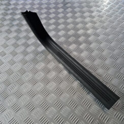 Sliekšņa priekšēja laba uzlika (salonā) priekš VOLVO C30 2009