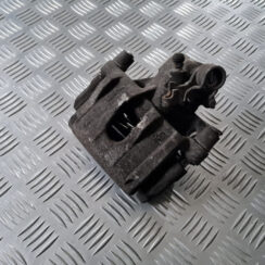 Aizmugurējais labais suports priekš VOLVO C30 2009