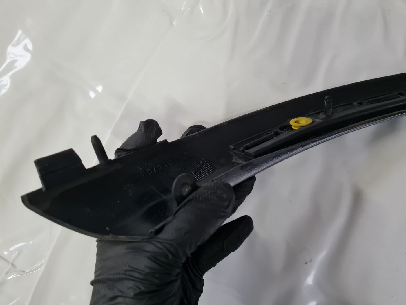 Priekšēja spārna uzlika/moldings priekš VOLVO C30 2009