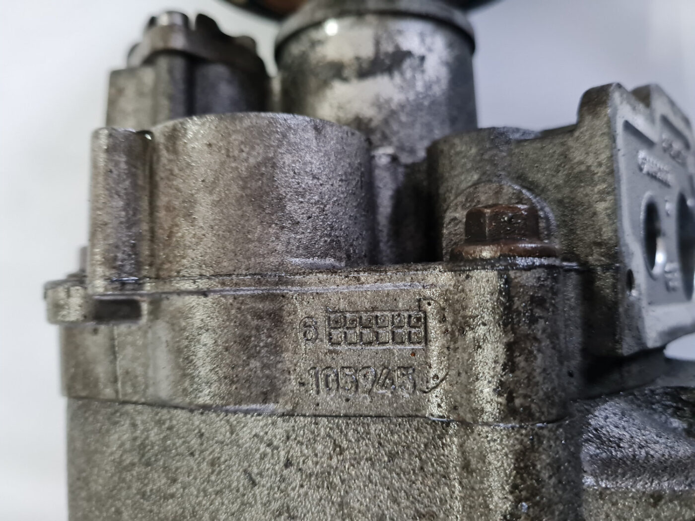 Aizmugurējais reduktors priekš VOLVO XC70 2007 12 Aizmugurējais reduktors priekš VOLVO XC70 2007