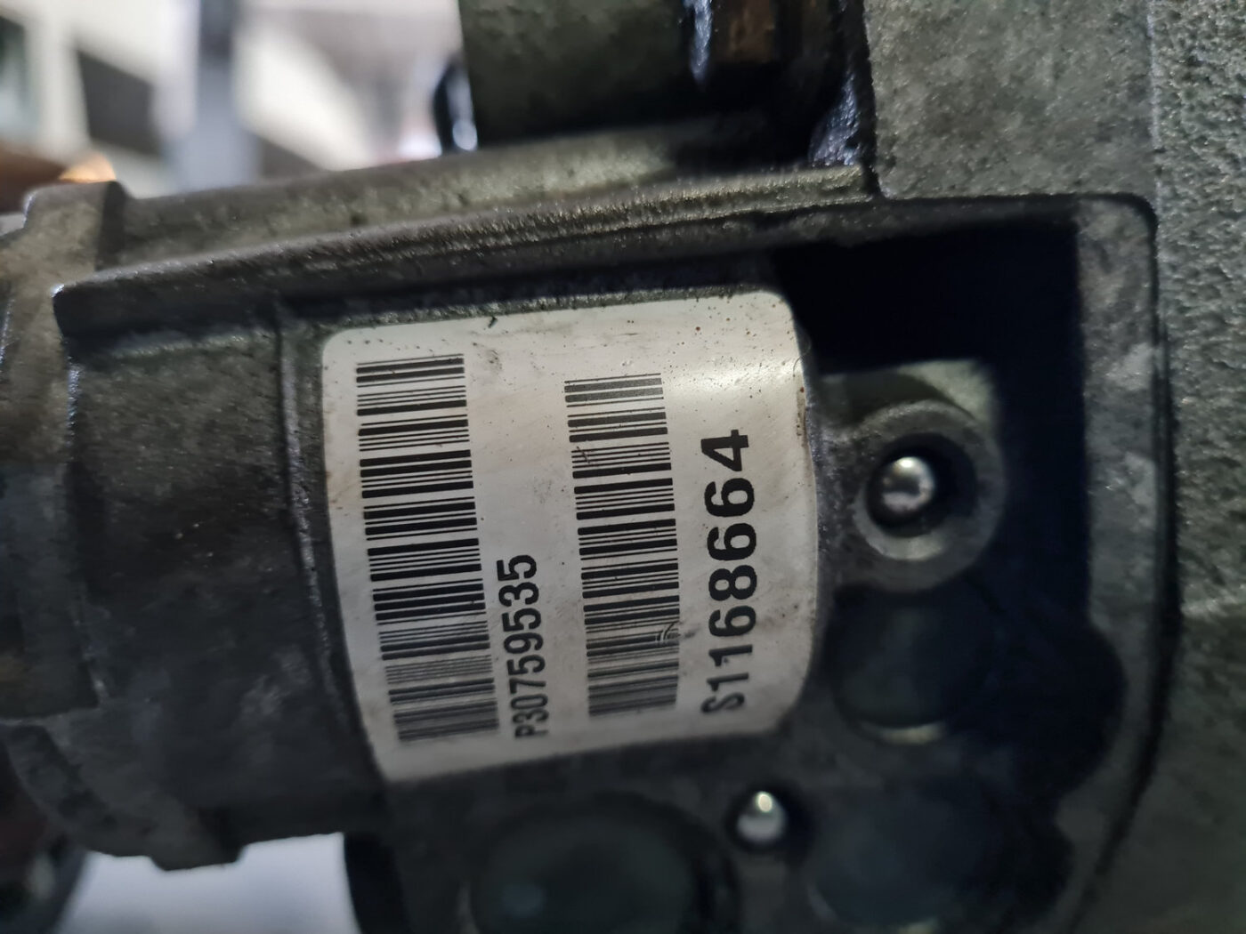 Aizmugurējais reduktors priekš VOLVO XC70 2007 7 Aizmugurējais reduktors priekš VOLVO XC70 2007