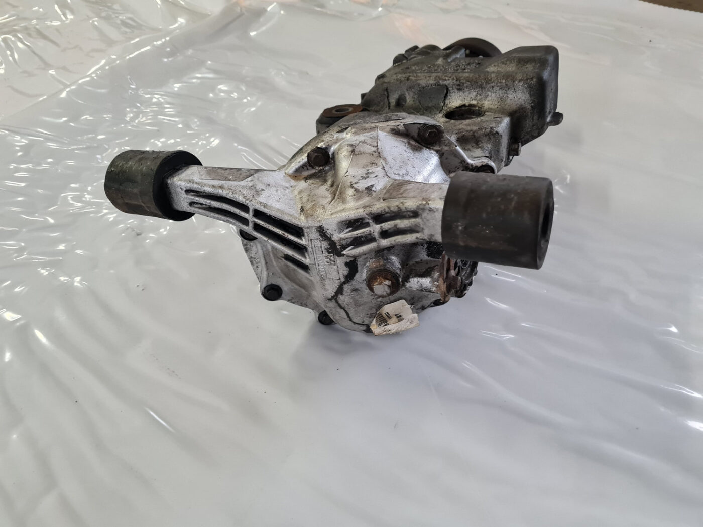 Aizmugurējais reduktors priekš VOLVO XC70 2007 5 Aizmugurējais reduktors priekš VOLVO XC70 2007