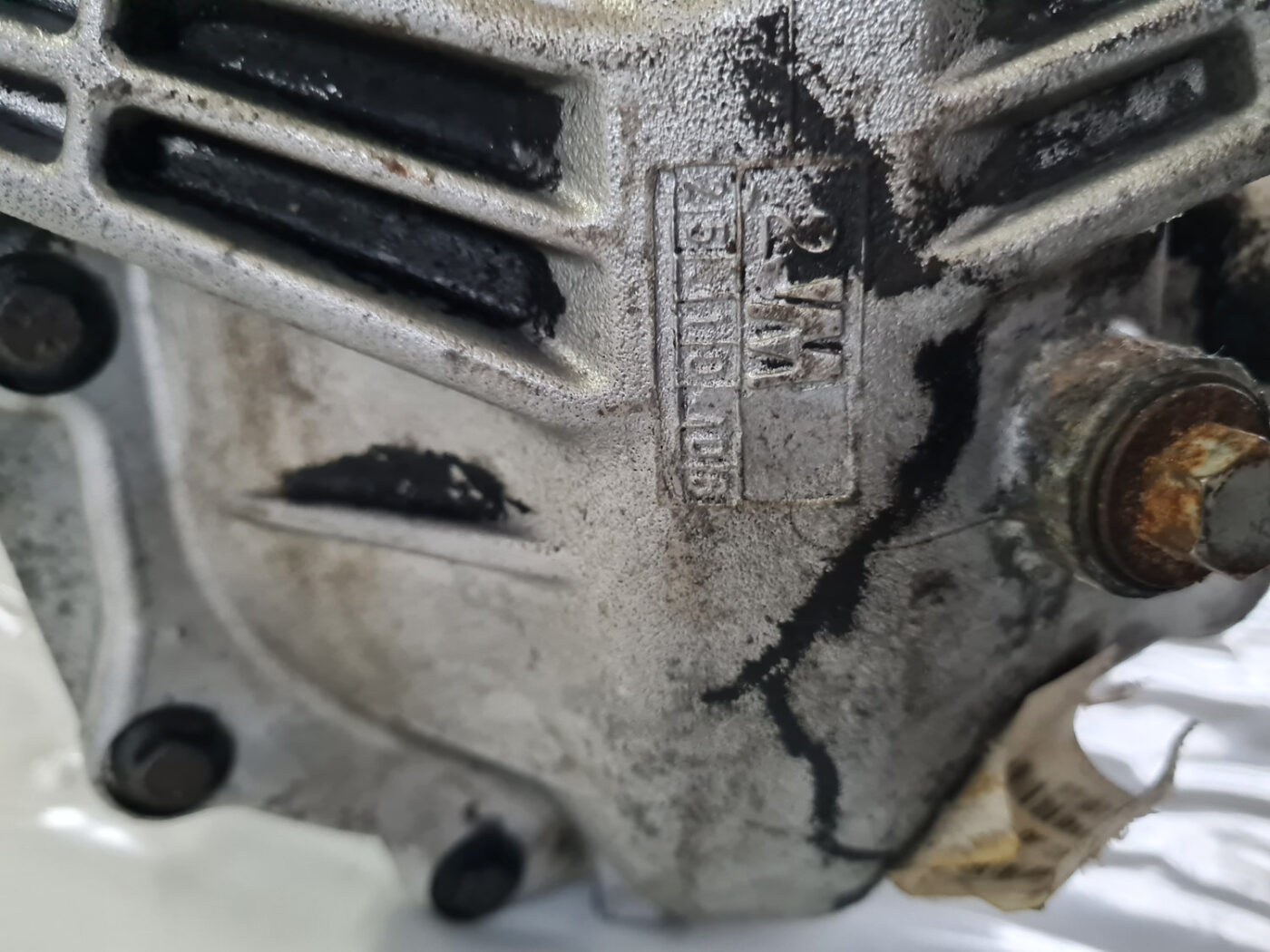 Aizmugurējais reduktors priekš VOLVO XC70 2007 4 Aizmugurējais reduktors priekš VOLVO XC70 2007