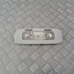 Aizmugurējo sēdvietu apgaismojums priekš VW GOLF 6 2011