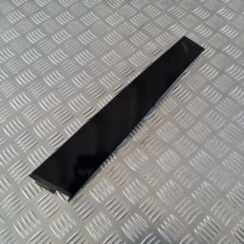 Durvju stikla moldings priekš VW GOLF 6 2011