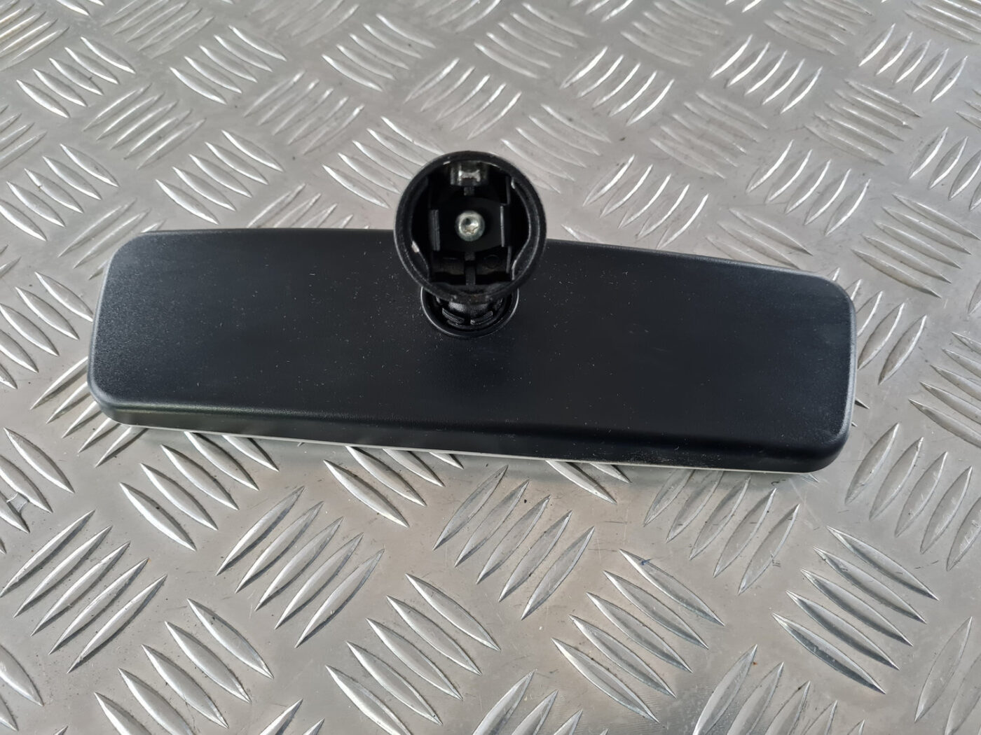 Salona atpakaļskata spogulis priekš VW GOLF 6 2011