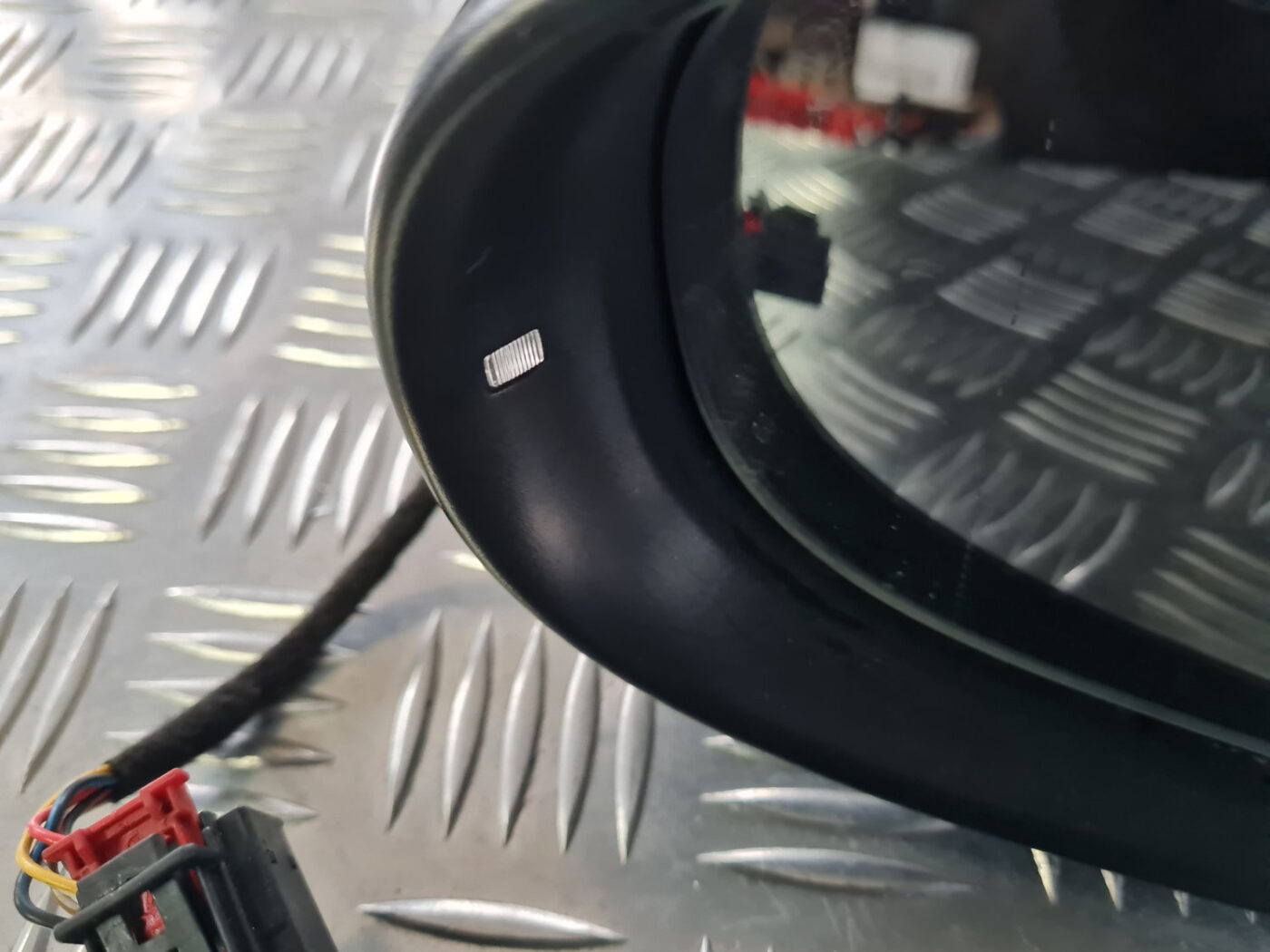 Ārējais spogulis, pa kreisi priekš VW GOLF 6 2011